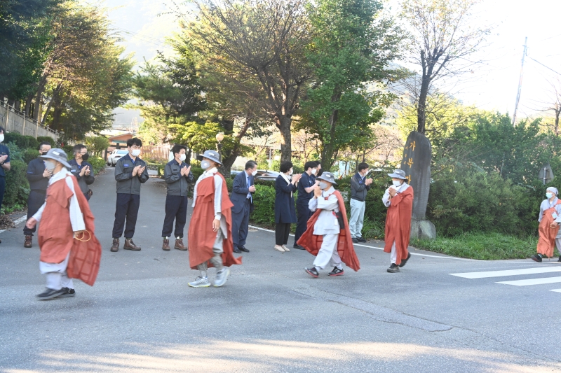밀양 지역 순례구간과 환영하는 밀양지역의 대중 및 지역주민들 (3)